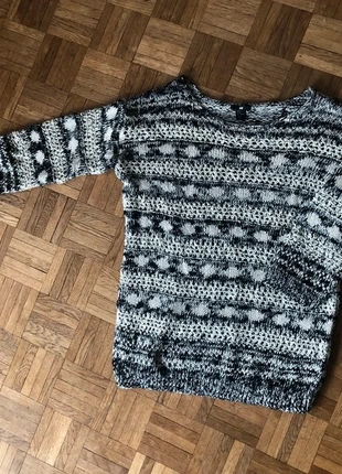 Pull H&M noir et blanc - Taille M - détail Fil brillant, marca: H&M, estado: Bueno, tamaño: M / 38 / 10, 6,00 €, 7,00 € Protección al comprador incluida