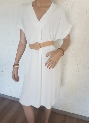 Robe blanche avec ceinture , marke: Emporium, zustand: Sehr gut, größe: Einheitsgröße, 19,90 €, 21,60 € beinhaltet Vinted-Käuferschutz Pro