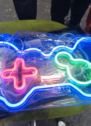 Néon ligt a branché  sur prise usb, marque: De, état: Neuf avec étiquette, 5,00 €, 5,95 € Protection acheteurs incluse