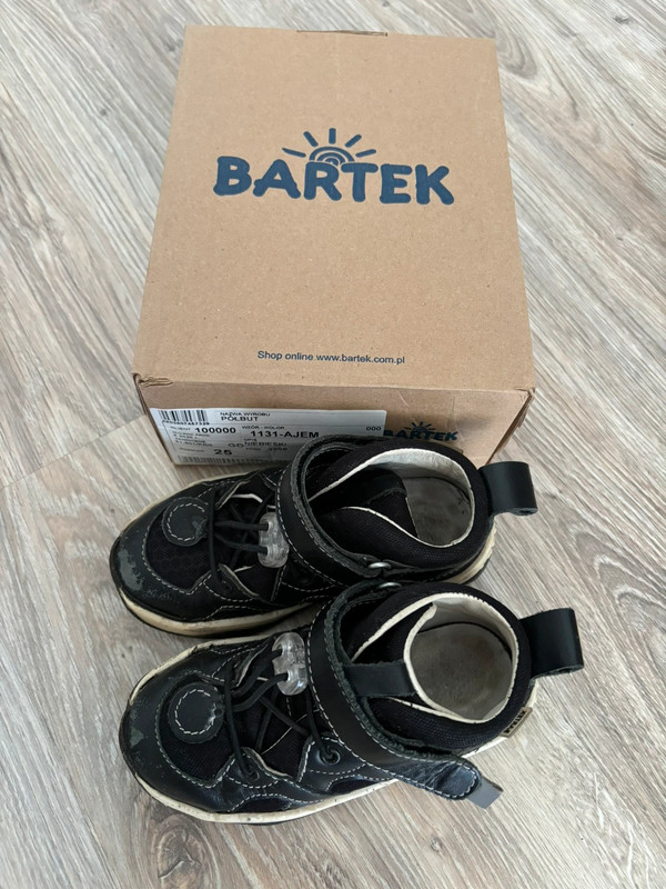 Buty dla dziecka firmy Bartek rozmiar 25 2