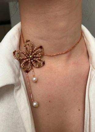 Handmade beaded flower necklace, marque: COQUETTE, état: Très bon état, 7,00 €, 8,05 € Protection acheteurs incluse