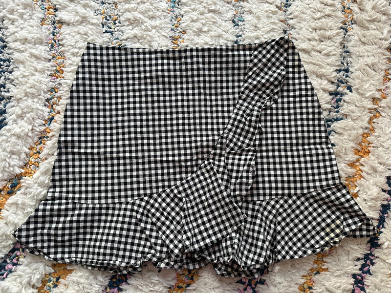 Ruffled gingham skirt 1