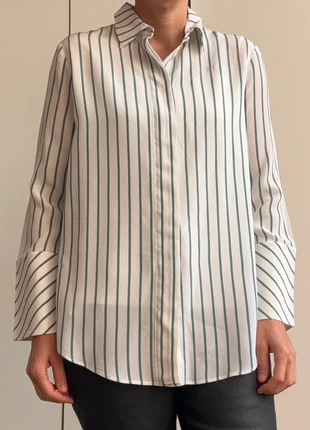 Camisa rallas massimo dutti talla 38, merk: Massimo Dutti, staat: Nieuw zonder prijskaartje, maat: M / 38 / 10, € 10,00, € 11,20 inclusief Kopersbescherming