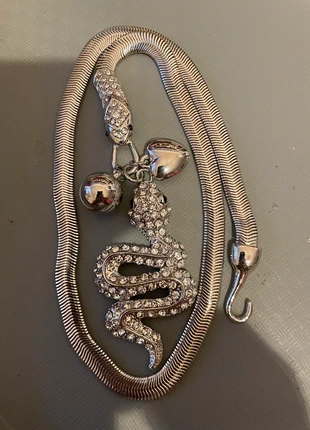 Collier en acier inoxydable et cristal Synthétique, zustand: Neu, 7,90 €, 9,00 € inklusive Vinted-Käuferschutz