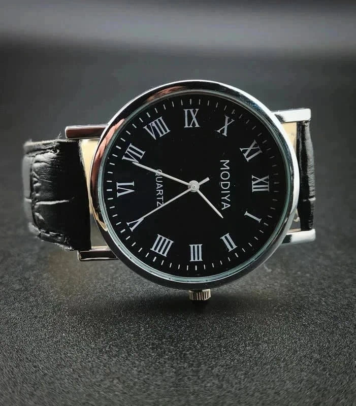 Montre noire intégrale, style vintage - photo numéro 2