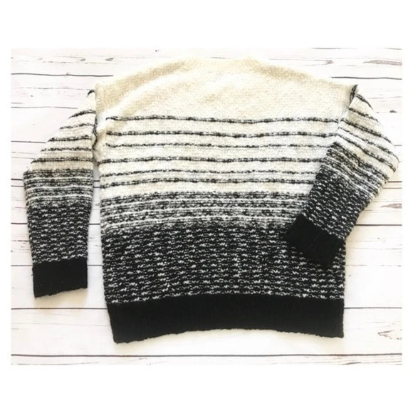 Vince textured striped wool sweater,  Size XL 2