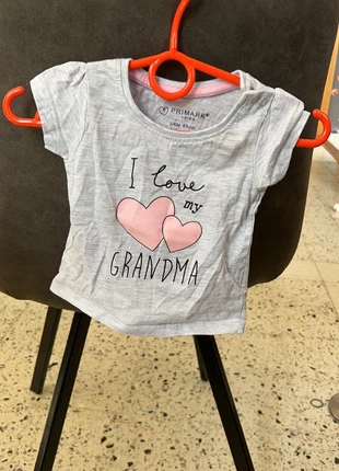 T-shirt gris, brand: Primark, condition: Very good, size: 3-6 months / 62 cm, €2.00, €2.80 includes Buyer Protection