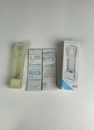 Wii motion plus in doos, merk: Nintendo, staat: Veelgebruikt, € 12,50, € 13,83 inclusief Kopersbescherming Pro