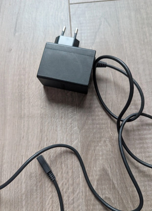 Chargeur switch officiel, marca: Nintendo, estado: Bom, €14.00, €15.40 inclui Proteção do Comprador
