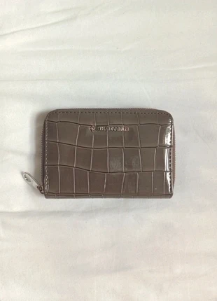Grey wallet , brand: Stradivarius, condition: Satisfactory, £3.50, £4.38 includes Buyer Protection