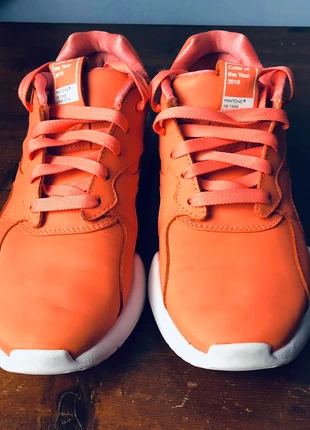 PUMA x Pantone Nova - Sneakers 36 EU - Coral, marque: Puma, état: Bon état, taille: 36, 20,00 €, 21,70 € Protection acheteurs incluse