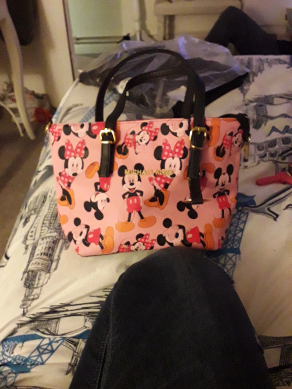 Rengør soveværelset Algebraisk symaskine Pink Mickey mouse Michael Kors childs handbag - Vinted
