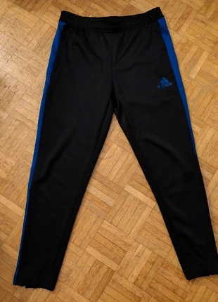 Pantalon de survêtement Adidas Taille M, marke: adidas, zustand: Sehr gut, größe: M, 7,00 €, 8,05 € inklusive Vinted-Käuferschutz