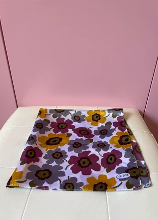 Foulard floreale Carpisa, marque: carpisa, état: Très bon état, 4,50 €, 5,43 € Protection acheteurs incluse