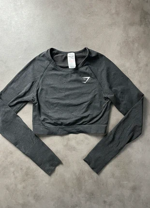 Haut manche longue gymshark seamless noir crop top taille M, marque: Gymshark, état: Très bon état, taille: M / 38 / 10, 18,00 €, 19,60 € Protection acheteurs (Pro) incluse