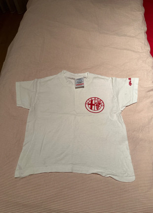 Alfa Romeo t shirt, merk: Alfa Romeo, staat: Heel goed, maat: 4 jaar / 104 cm, 2,50 €, 3,33 € inclusief Kopersbescherming