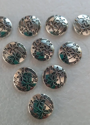 10 boutons métal argenté M4 #2234cf btb055, état: Très bon état, 4,00 €, 4,90 € Protection acheteurs incluse