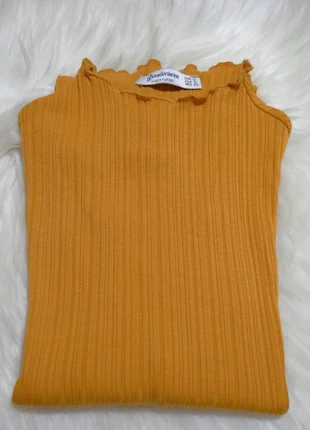 Maglietta a maniche lunghe Stradivarius taglia S, brand: Stradivarius, condizioni: Ottime, taglia: S / IT 40 / EU 36, €8.00, €9.10 include la Protezione acquisti