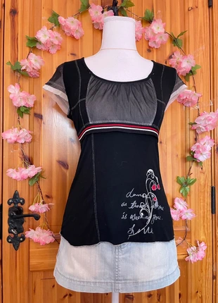 Mesh Panel Top | Embroidered Script Detail | Casual Fit | 437., brand: y2k, condition: Good, size: M / 38 / 10, €18.00, €19.60 includes Buyer Protection