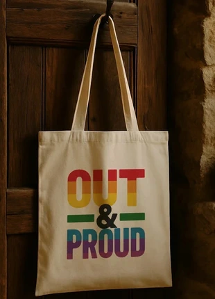 Bolsa de tela LGTBQ "Out & Proud". Tote bag sac unisex de algodón, marca: Friki Factoría, estado: Muy bueno, 5,95 €, 6,95 € Protección al comprador Pro incluida