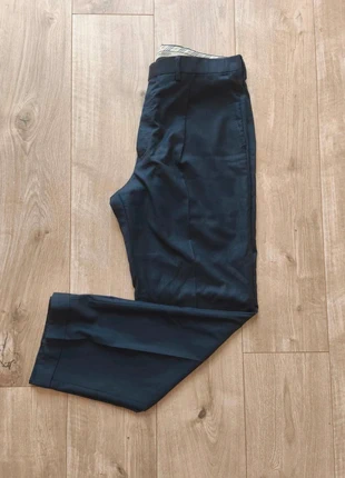 Pantalon Burberry London marine 100% laine vierge taille 44, marque: Burberry London, état: Très bon état, taille: W34 | FR 44, 35,00 €, 37,45 € Protection acheteurs incluse