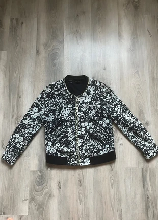 Veste bomber Zara femme S | noir blanc | fleuri | légère été tendance, marca: Zara, estado: Muito bom, tamanho: S / 36 / 8, €7.00, €8.05 inclui Proteção do Comprador