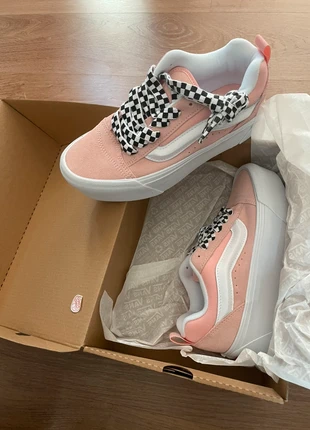 basket knu skool taille 38 vans femme, marque: Vans, état: Neuf avec étiquette, taille: 38, 55,00 €, 58,45 € Protection acheteurs incluse