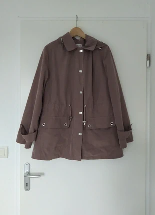 Parka chocolat, marque: Anne Weyburn, état: Très bon état, taille: XL / 42 / 14, 6,00 €, 7,00 € Protection acheteurs incluse