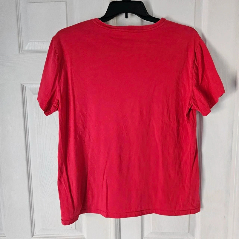 Polo ralph lauren vneck tee
Size large 2