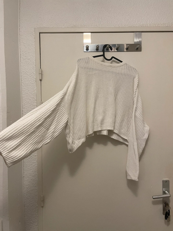 cropped cute white jumper 2