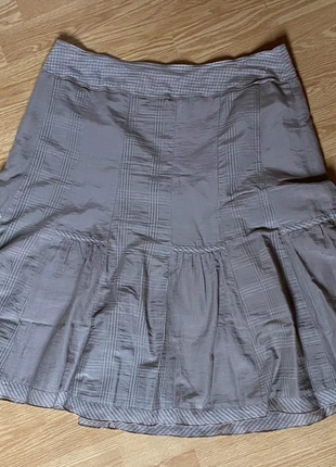 Jupe taupe affinités Armand Thierry taille 44, marque: Armand Thierry, état: Neuf sans étiquette, taille: XXL / 44 / 16, 6,00 €, 7,00 € Protection acheteurs incluse