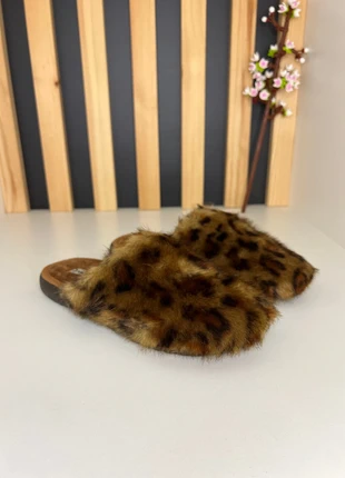 Pantoufles Victoria 36 Motif Léopard – Très Bon État, merk: Victoria, staat: Heel goed, maat: 36, € 15,00, € 16,45 inclusief Kopersbescherming Pro