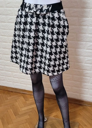 Gonna invernale bianco e nera, fantasia piedi de poule, tg XS, tasche laterali, come nuova, marke: Rosalita McGee, zustand: Sehr gut, größe: XS / 34 / 6, 7,00 €, 8,05 € inklusive Vinted-Käuferschutz