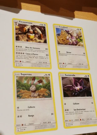 SL06 types normal, marke: Pokémon, zustand: Neu, größe: Einheitsgröße, 1,00 €, 1,75 € inklusive Vinted-Käuferschutz