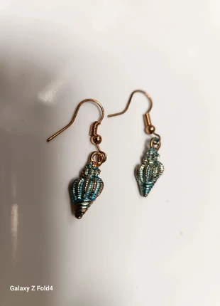 Boucles d'Oreilles coquillages , merk: Boutique Parisienne, staat: Nieuw zonder prijskaartje, € 8,00, € 9,10 inclusief Kopersbescherming