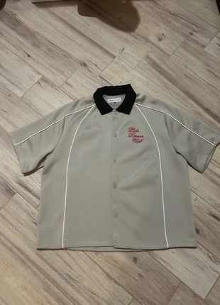 cropped shirt, marke: Bershka, zustand: Neu, größe: M, 10,00 €, 11,20 € inklusive Vinted-Käuferschutz