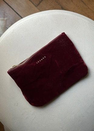 Pochette velours bordeaux Sezane , marca: Sézane, estado: Muy bueno, 10,00 €, 11,20 € Protección al comprador incluida