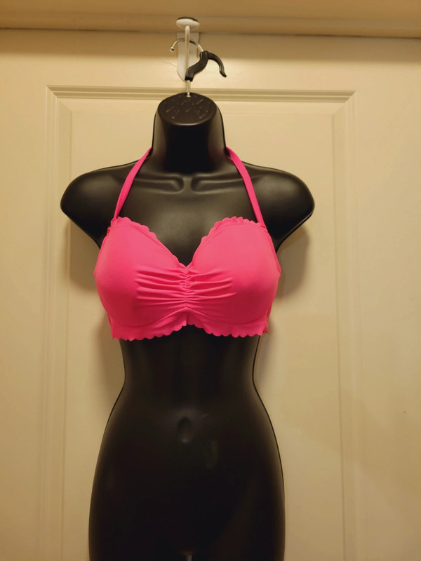 Pink Ruffled Victoria's Secret Bikini Bra 1