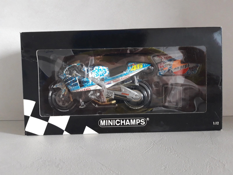 Modellino Moto Minichamps 1/12 Honda NSR 500 Valentino Rossi