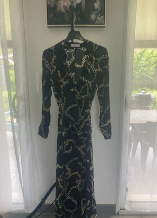 Robe longue noir, marke: Mango, zustand: Sehr gut, größe: XS / 34 / 6, 9,50 €, 10,68 € inklusive Vinted-Käuferschutz