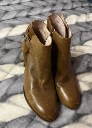 Botas castanhas , marca: CHATTAWAK, estado: Bom, tamanho: 38, €2.00, €2.80 inclui Proteção do Comprador