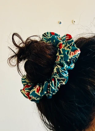 Chouchou élastique scrunchie, marca: Boutique Parisienne, estado: Muy bueno, 4,00 €, 4,90 € Protección al comprador Pro incluida