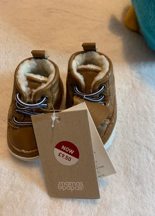 Sapatos bebé beges Mamas & Papas 0-3m, marque: Mamas & Papas, état: Neuf avec étiquette, taille: 18, 6,00 €, 7,00 € Protection acheteurs incluse