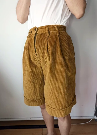 Short long a pinces, bermuda, Taille haute, marron, moutarde, velours côtelé, vintage 90s, T34/36, marque: Vintage, état: Très bon état, taille: XS / 34 / 6, 24,00 €, 25,90 € Protection acheteurs (Pro) incluse