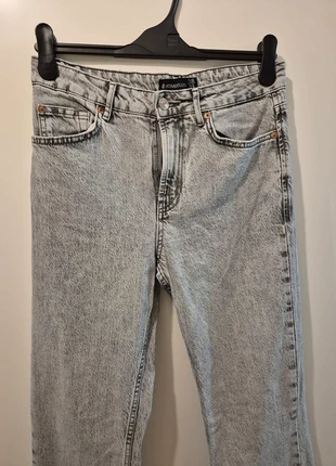 Jean droit gris clair Stradivarius taille 38, marca: Stradivarius, estado: Nuevo sin etiquetas, tamaño: M / 38 / 10, 20,00 €, 21,70 € Protección al comprador incluida