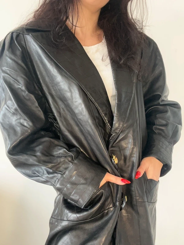Veste en cuir vintage oversize années 80 longue à boutons dorés taille L 🖤 - photo numéro 7
