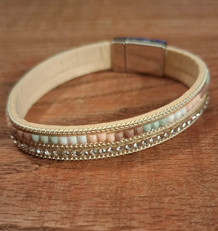 Tan leather bracelet with rhinestones and magnetic clasp 3
