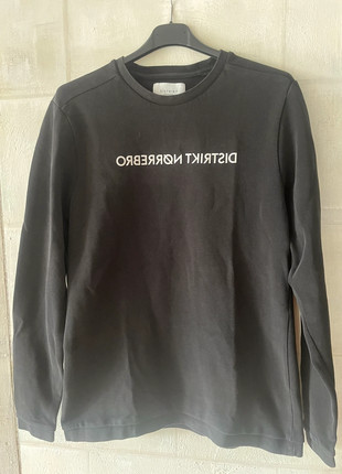 Mooie sweater erg sportief , marque: DISTRIKT NØRREBRO, état: Très bon état, taille: L, 7,50 €, 8,58 € Protection acheteurs incluse