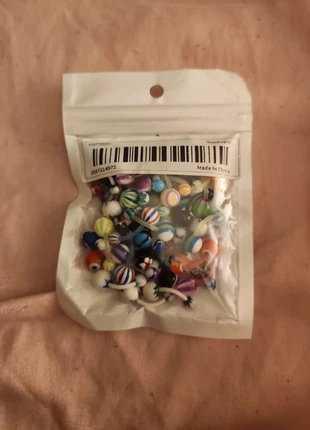 Lot de piercing neuf, état: Neuf avec étiquette, taille: 15 ans / 170 cm, 8,00 €, 9,10 € Protection acheteurs incluse