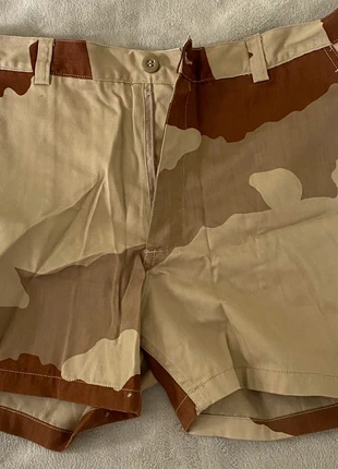 Short militaire, marque: Armée de Terre, état: Très bon état, taille: W28 | FR 38, 8,00 €, 9,10 € Protection acheteurs incluse